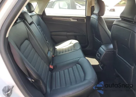 2017 Ford Fusion Se Hybrid z USA, uszkodzony, nr VIN 3FA6P0LU7HR400711